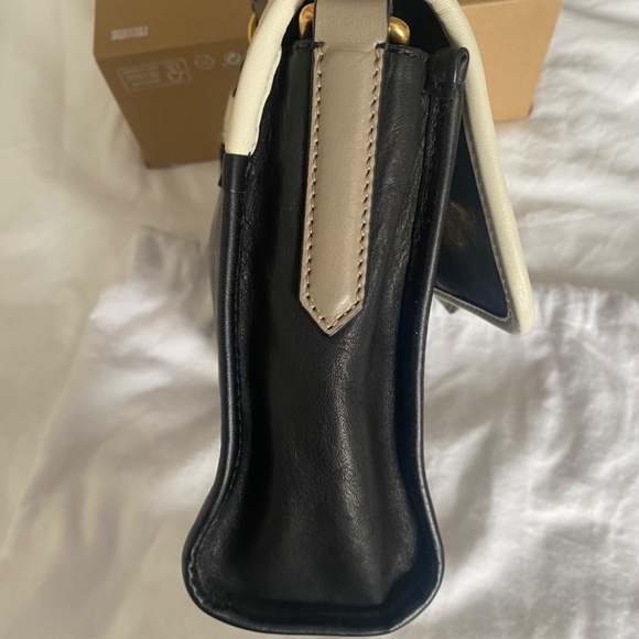 NWOT MARC by Marc Jacobs Flipping Out Small Satchel Top Handle Crossbody - Picture 8 of 12